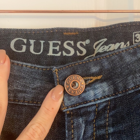 Guess Jean shorts - Picture 3 of 6